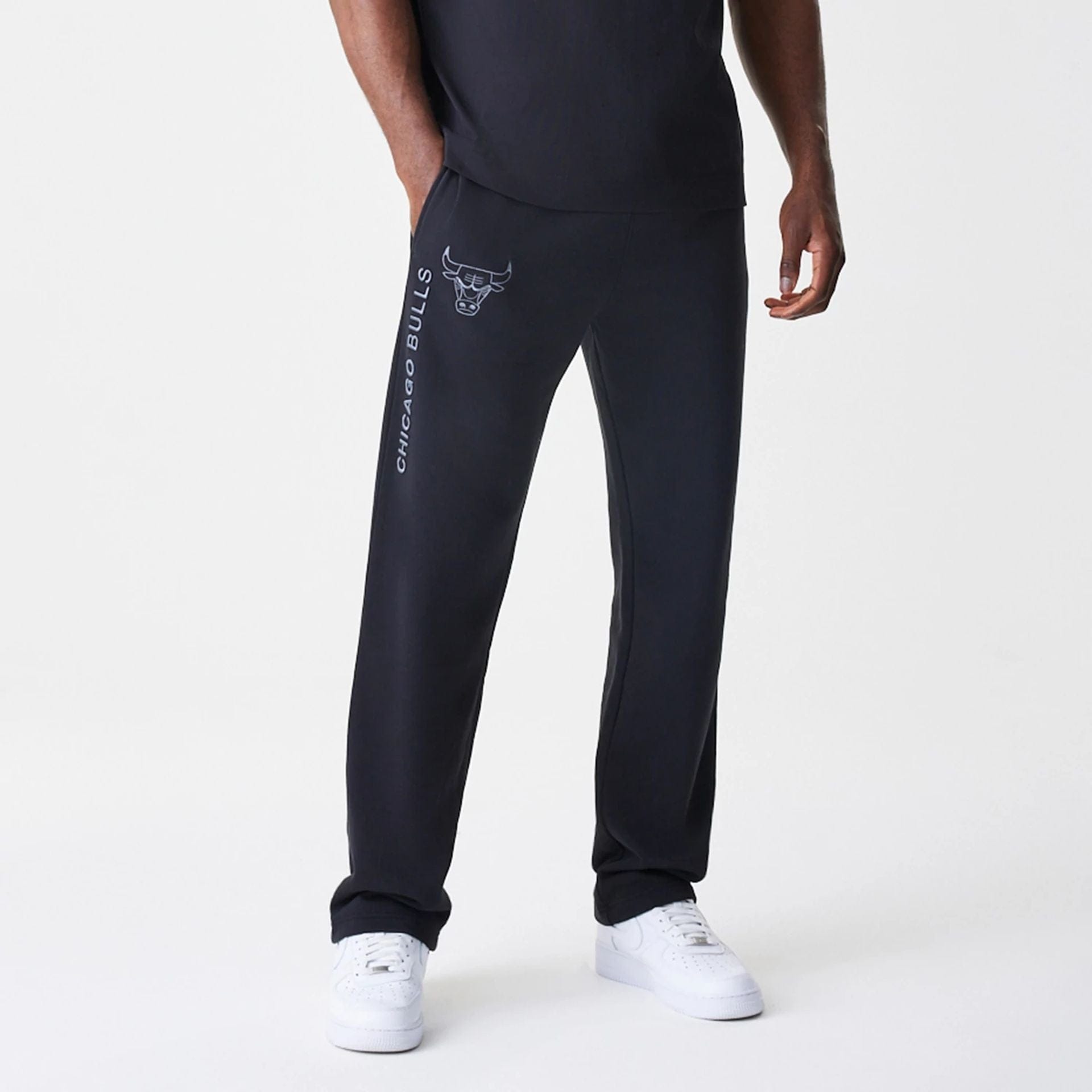 The Male model is wearing Chicago Bulls NBA Linear Black Straight Leg Joggers  3