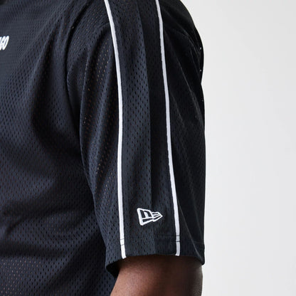 The Male model is wearing Chicago Bulls NBA Piping Black Oversized T-Shirt  5