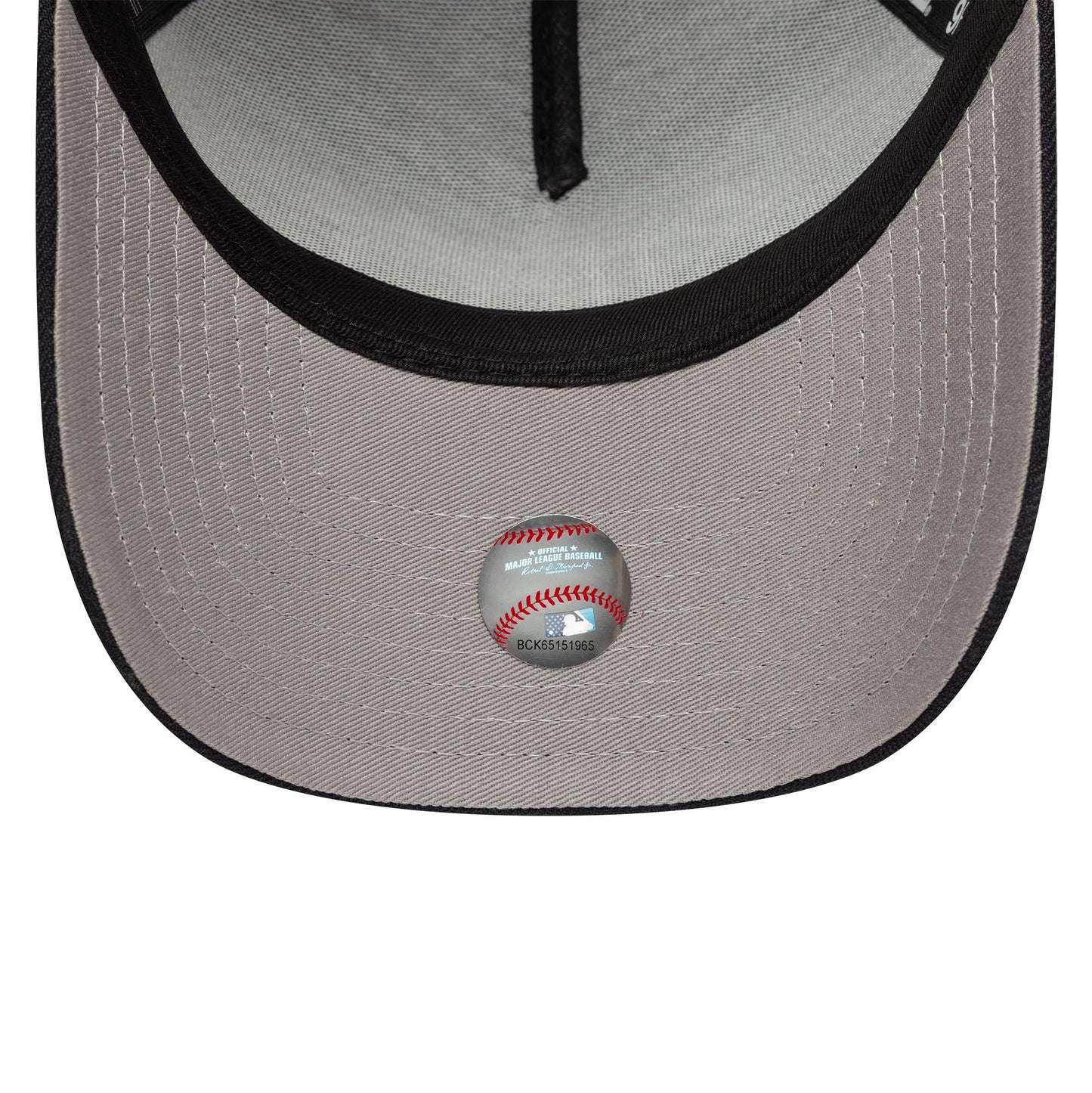 This is a New York Yankees MLB Poly Kanji Navy 9FORTY A-Frame Adjustable Cap 2