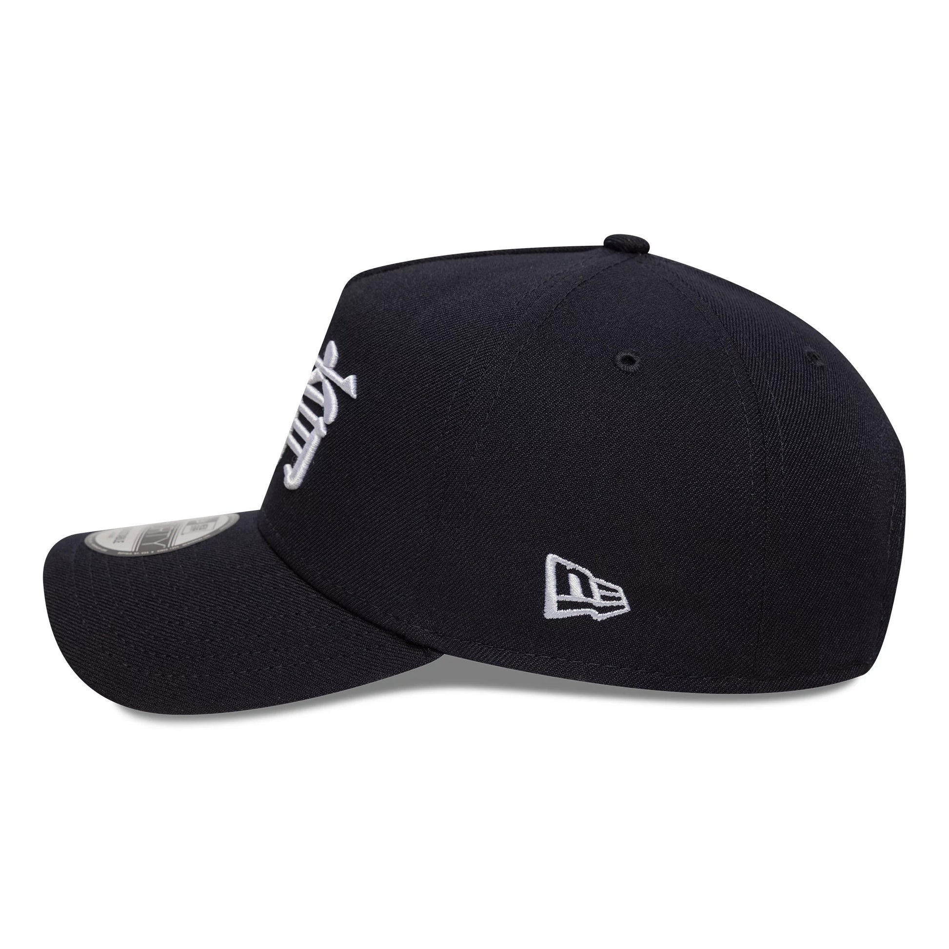 This is a New York Yankees MLB Poly Kanji Navy 9FORTY A-Frame Adjustable Cap 6