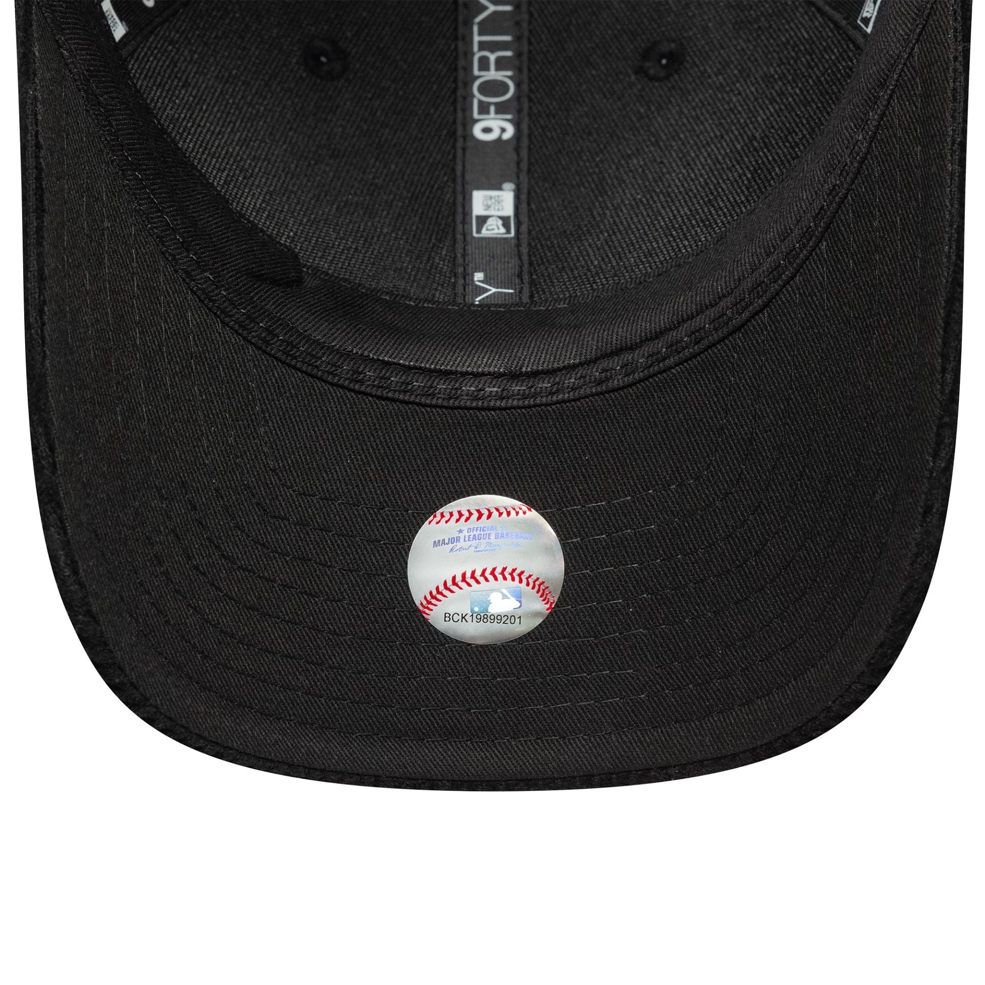 This is a Chicago White Sox MLB Cord Black 9FORTY M-Crown Adjustable Cap 5