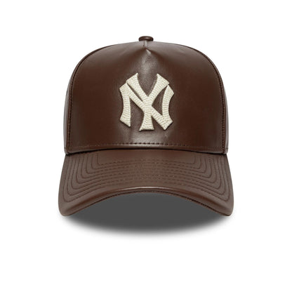 This is a New York Yankees MLB Leather Dark Brown 9FORTY E-Frame Adjustable Cap 2