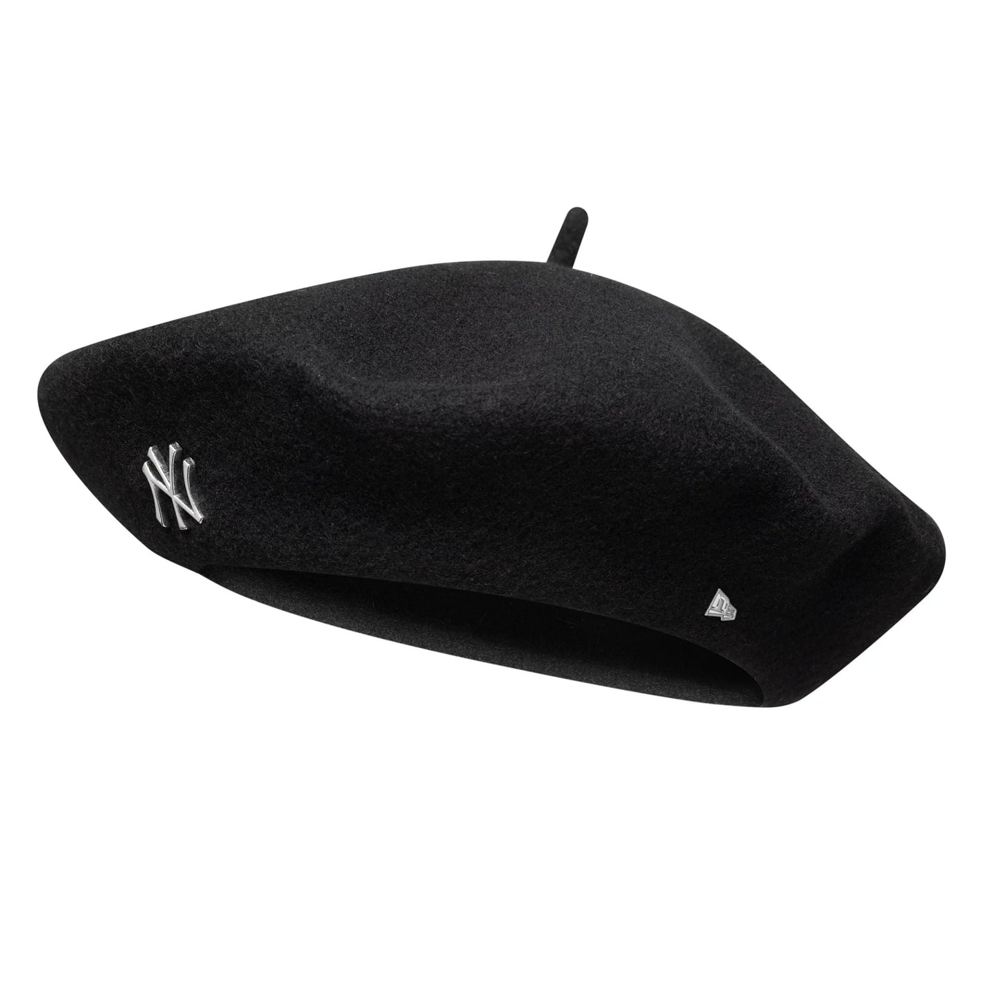 This is a New York Yankees Womens MLB Wool Pin Black Beret  1