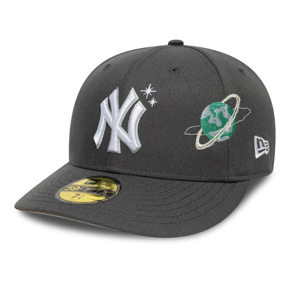 This is a New York Yankees MLB Planet Icon Charcoal 59FIFTY Fitted Cap 1