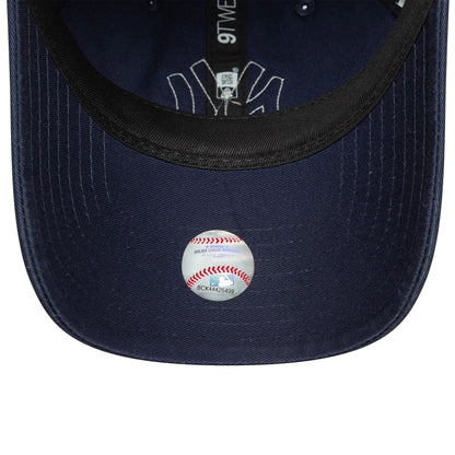 This is a New York Yankees Womens MLB Boucle Navy 9TWENTY Adjustable Cap 5