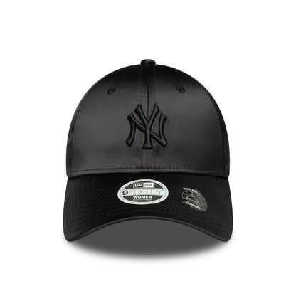 This is a New York Yankees Womens MLB Satin Bow Back Black 9FORTY Adjustable Cap 3