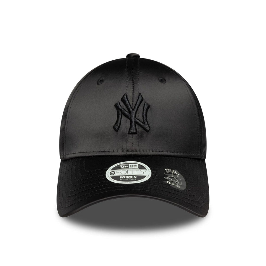 This is a New York Yankees Womens MLB Satin Bow Back Black 9FORTY Adjustable Cap 3