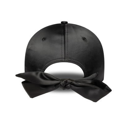 This is a New York Yankees Womens MLB Satin Bow Back Black 9FORTY Adjustable Cap 2