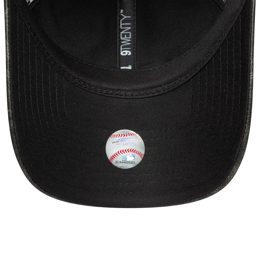 This is a New York Yankees Womens MLB Worn PU Black 9TWENTY Adjustable Cap 5