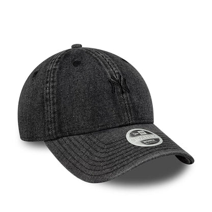This is a New York Yankees Womens MLB Denim Black 9TWENTY Adjustable Cap 3