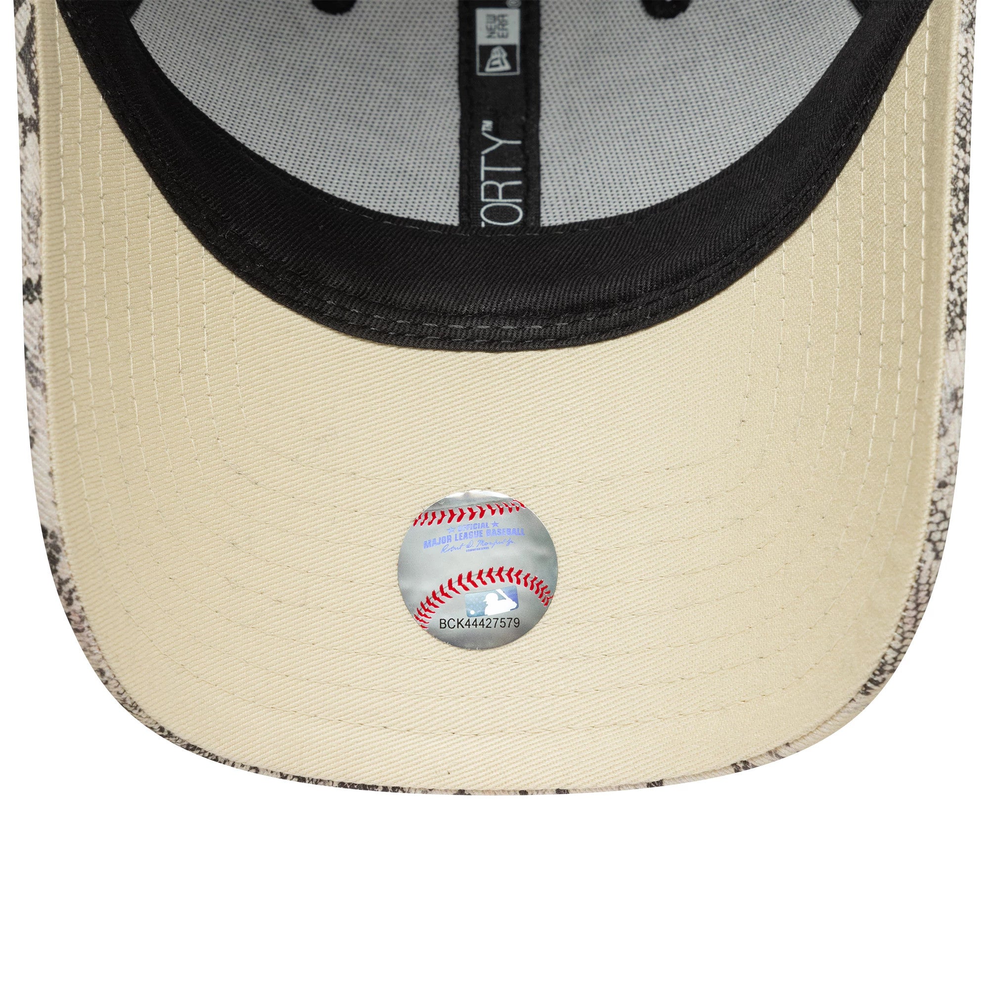 Womens MLB Snake New York Yankees Grey 9FORTY Cap | NEC EU