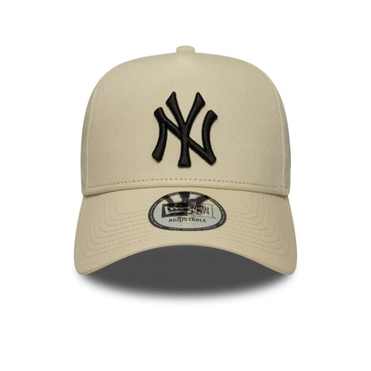This is a New York Yankees MLB Sidepatch Light Beige 9FORTY E-Frame Adjustable Cap 2