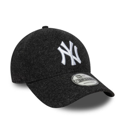This is a New York Yankees MLB Melton Black 9FORTY Adjustable Cap 3