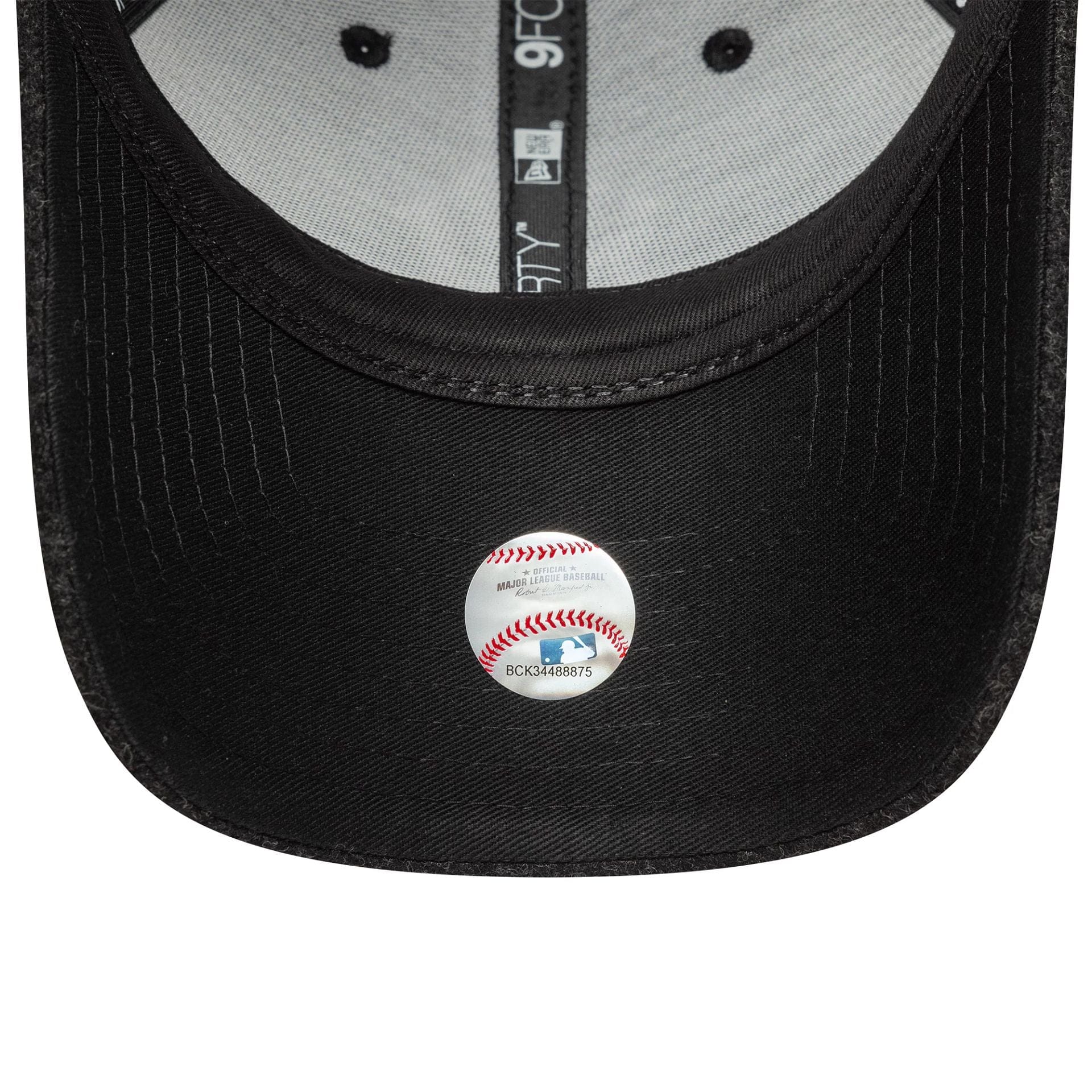 This is a New York Yankees MLB Melton Black 9FORTY Adjustable Cap 5