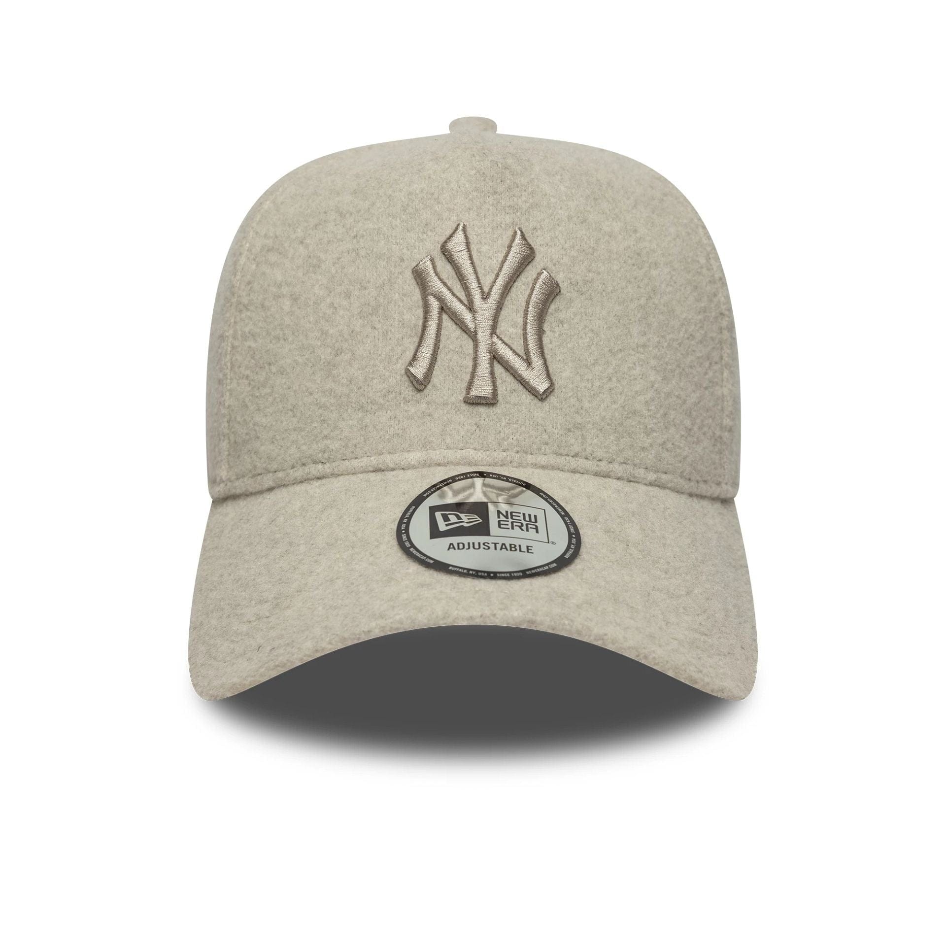 This is a New York Yankees MLB Melton Cream 9FORTY E-Frame Adjustable Cap 2