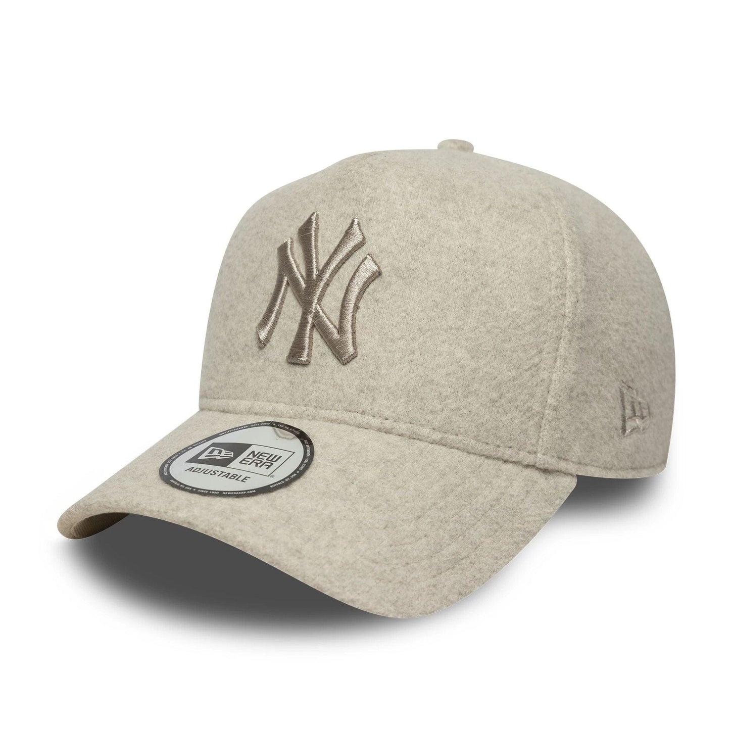 This is a New York Yankees MLB Melton Cream 9FORTY E-Frame Adjustable Cap 1