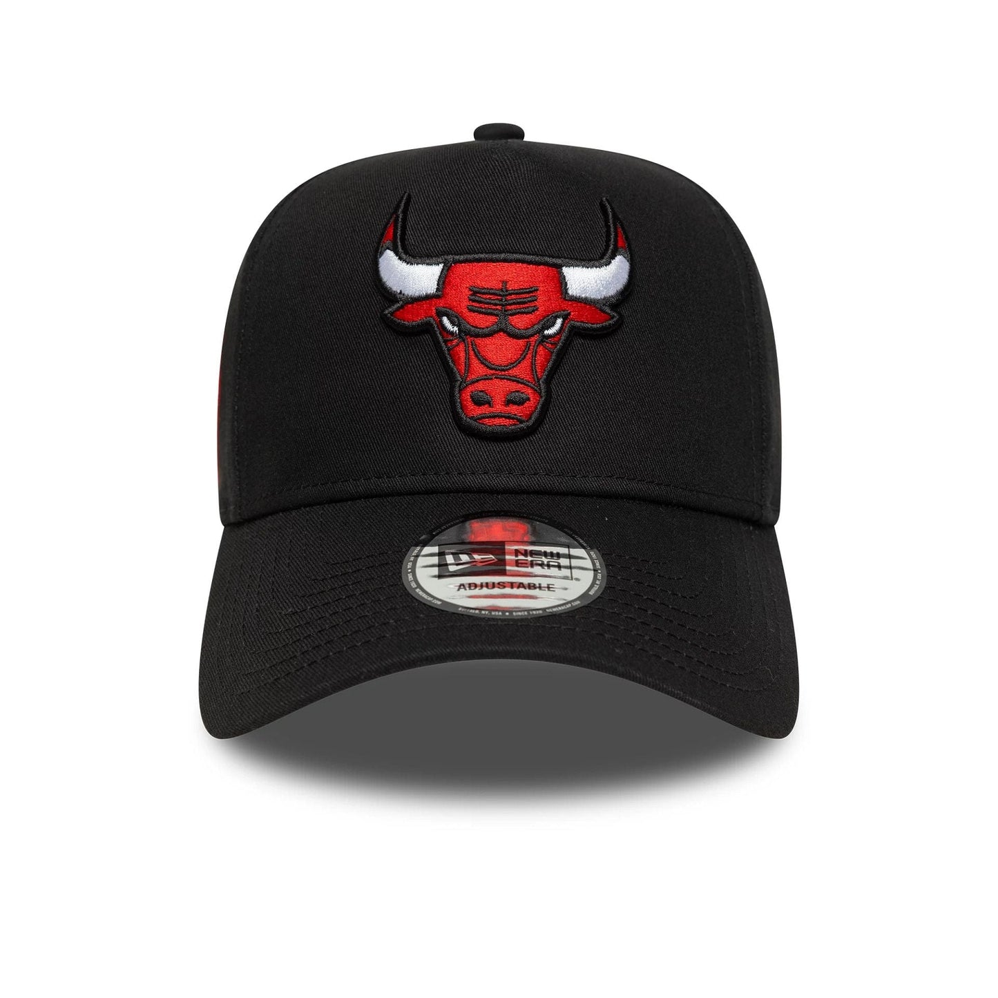 This is a Chicago Bulls NBA Sidepatch Black 9FORTY E-Frame Adjustable Cap 2