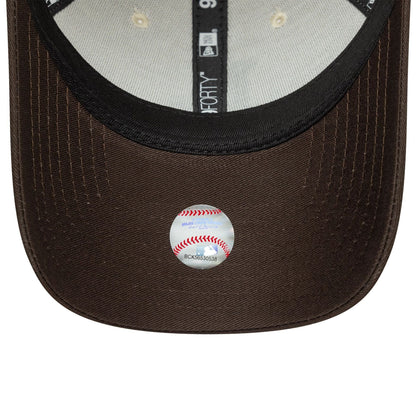 This is a LA Dodgers MLB Sidepatch Cream 9FORTY Adjustable Cap 6
