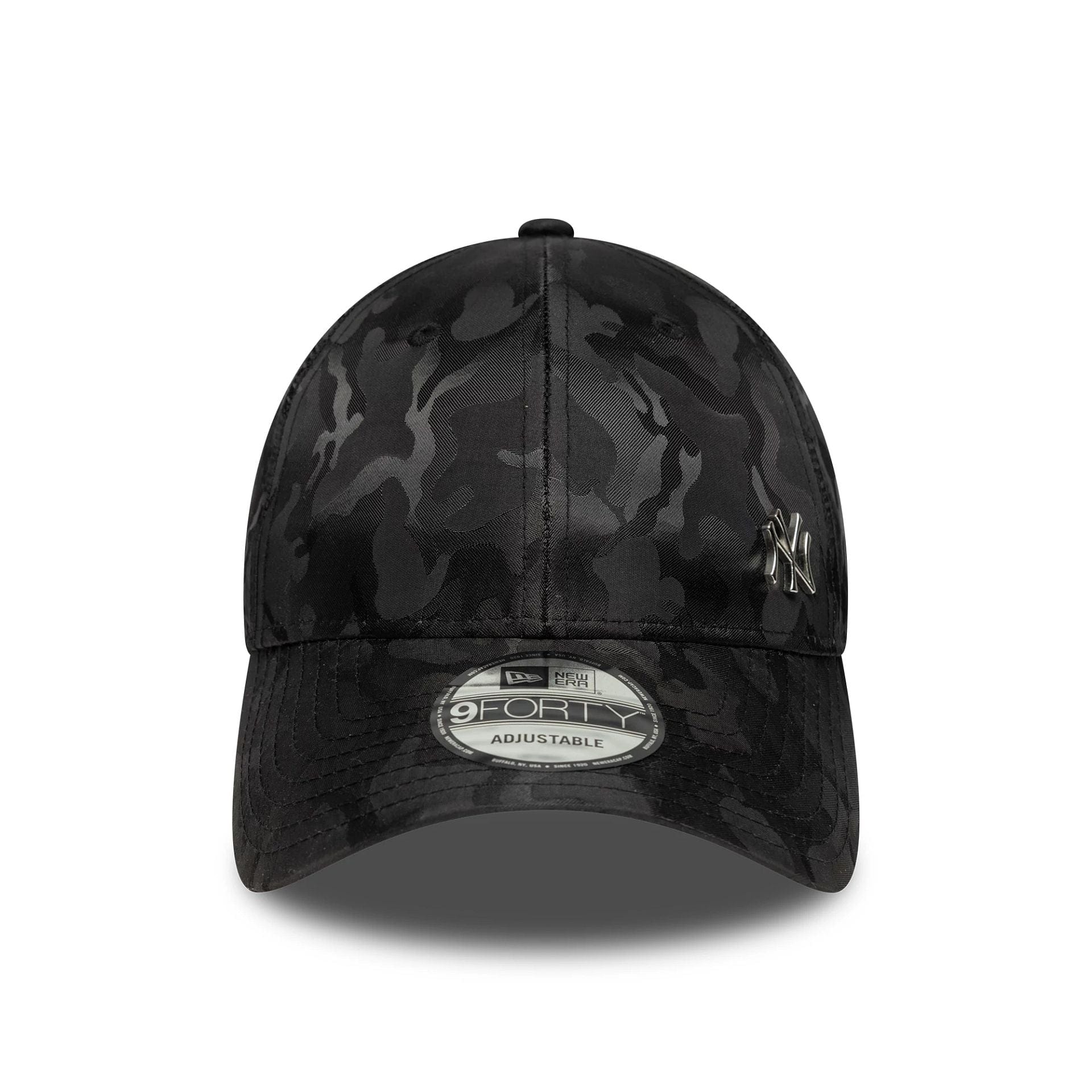 This is a New York Yankees MLB Flawless Camo Black 9FORTY Adjustable Cap 2