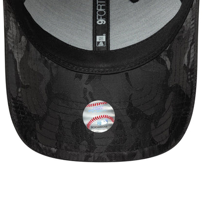 This is a New York Yankees MLB Flawless Camo Black 9FORTY Adjustable Cap 5