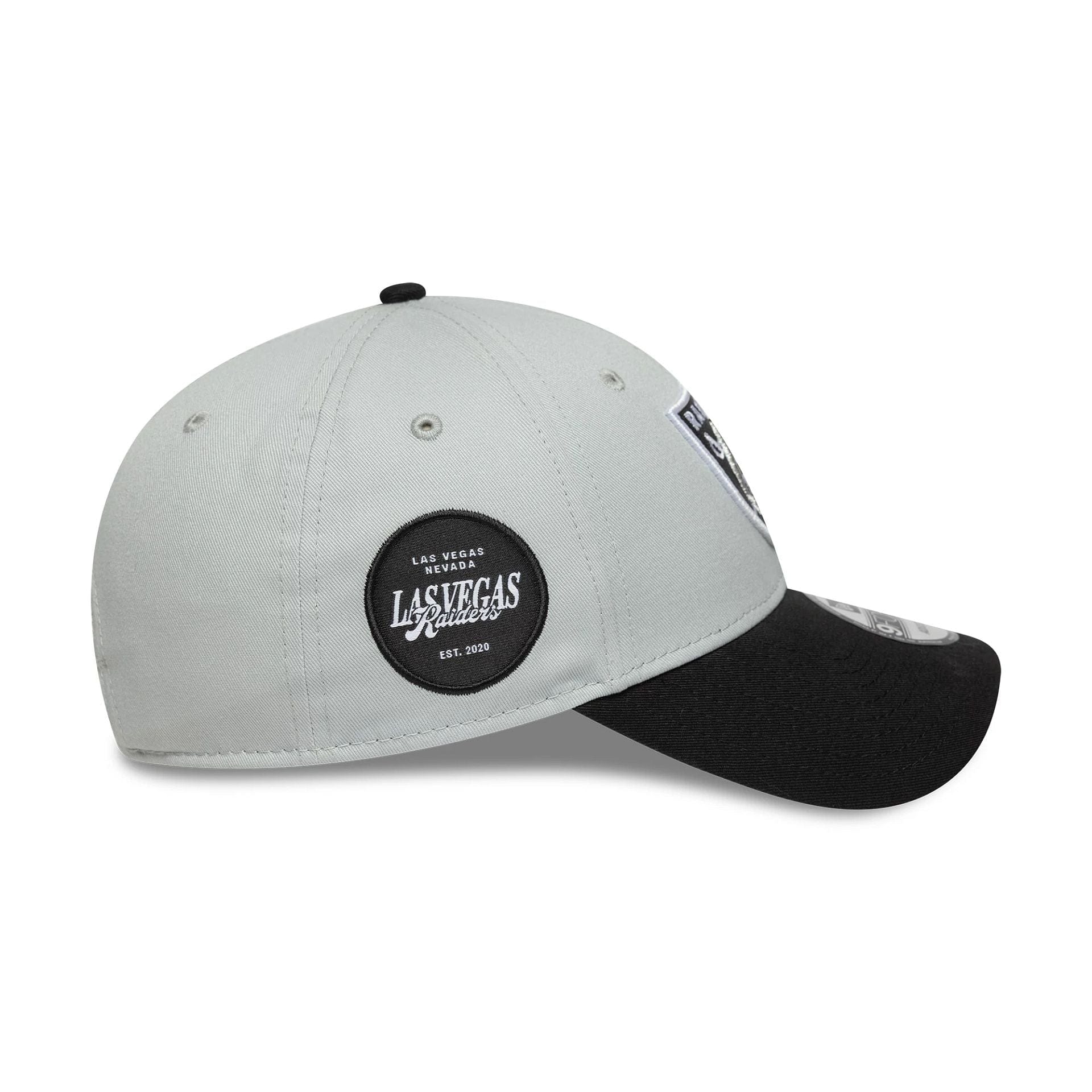 This is a Las Vegas Raiders NFL Sidepatch Grey 9FORTY Adjustable Cap 4