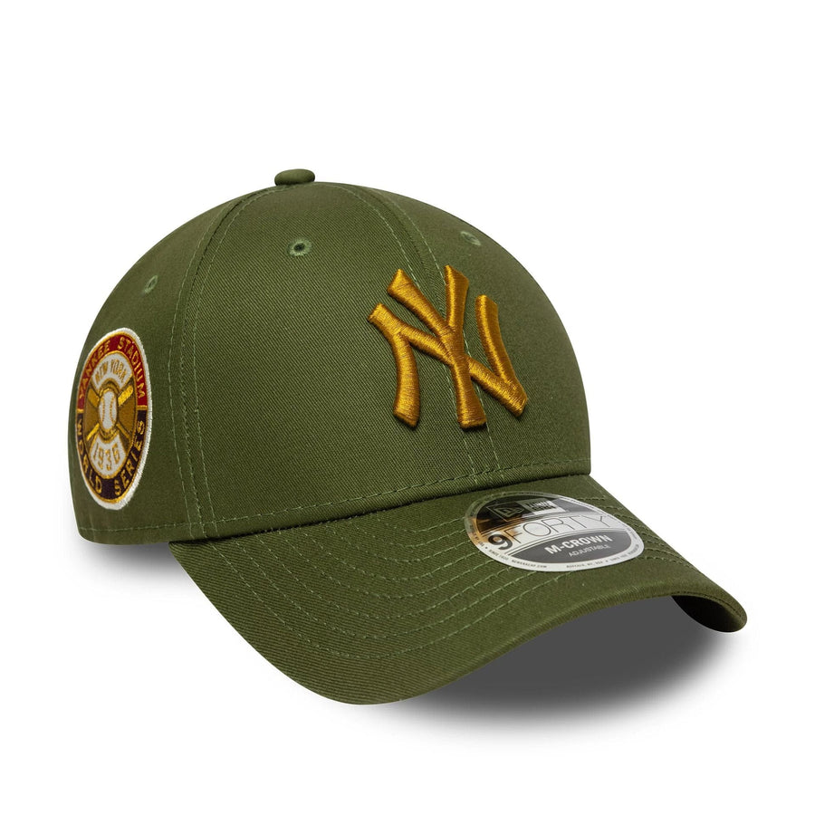 This is a New York Yankees MLB World Series Patch Dark Green 9FORTY M-Crown Adjustable Cap 1