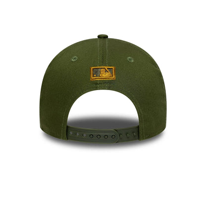 This is a New York Yankees MLB World Series Patch Dark Green 9FORTY M-Crown Adjustable Cap 4