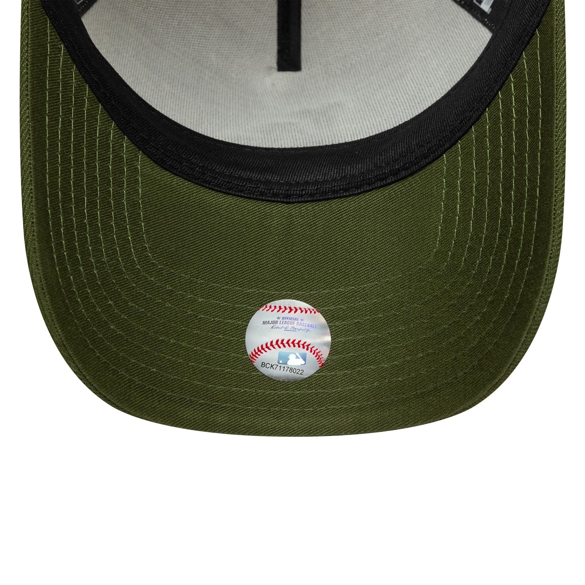 This is a LA Dodgers MLB World Series Patch Cream 9FORTY E-Frame Adjustable Cap 6