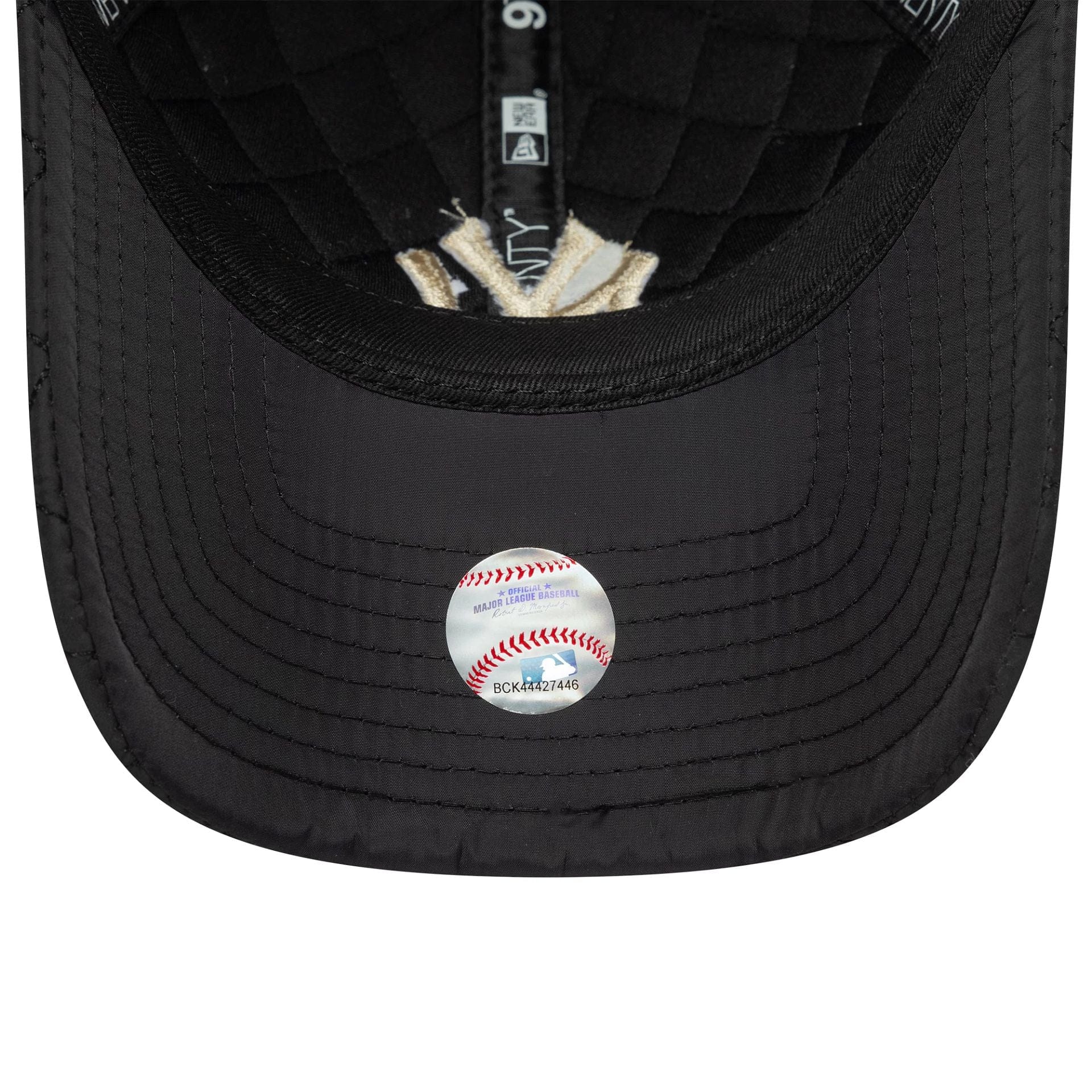 This is a New York Yankees MLB Quilted Black 9TWENTY Adjustable Cap 5