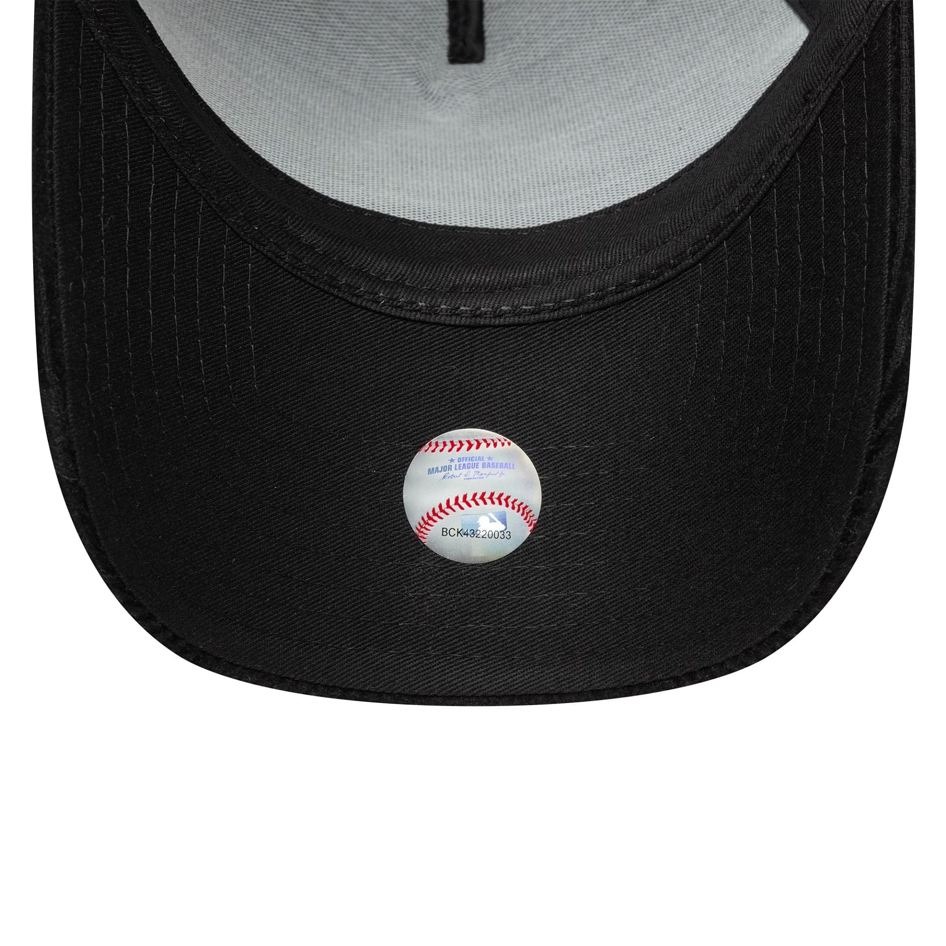 This is a New York Yankees MLB Cord Black 9FORTY E-Frame Adjustable Cap 6