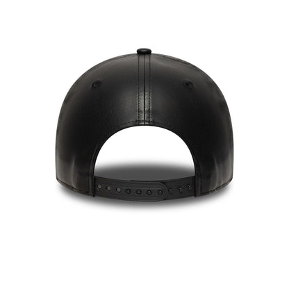 This is a Chicago Bulls NBA PU Black 9FORTY M-Crown Adjustable Cap 4