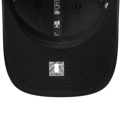 This is a Chicago Bulls NBA PU Black 9FORTY M-Crown Adjustable Cap 5