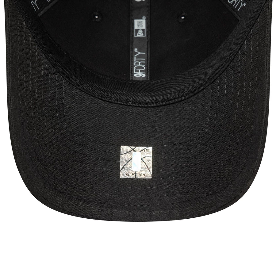 This is a Chicago Bulls NBA Pin Black 9FORTY Adjustable Cap 5