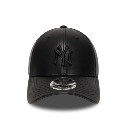 This is a New York Yankees MLB PU Black 9FORTY M-Crown Adjustable Cap 2