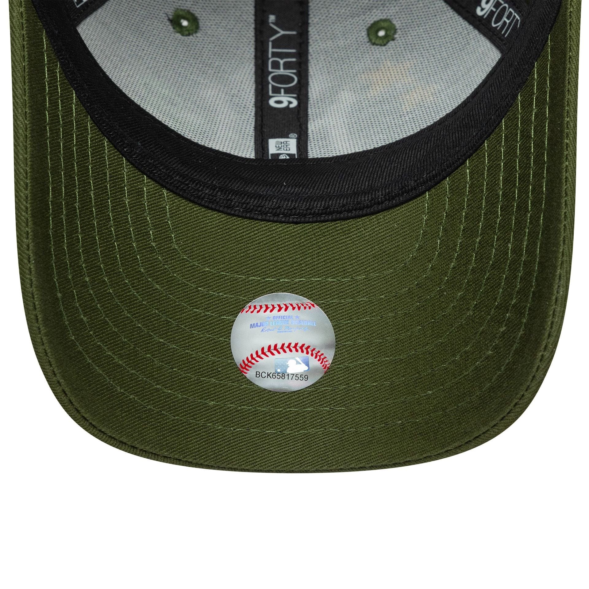 This is a New York Yankees Child MLB Space Icon Dark Green 9FORTY Adjustable Cap 5
