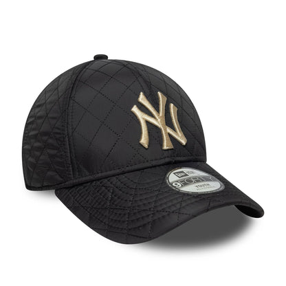 This is a New York Yankees Youth MLB Quilted Black 9FORTY Adjustable Cap 3