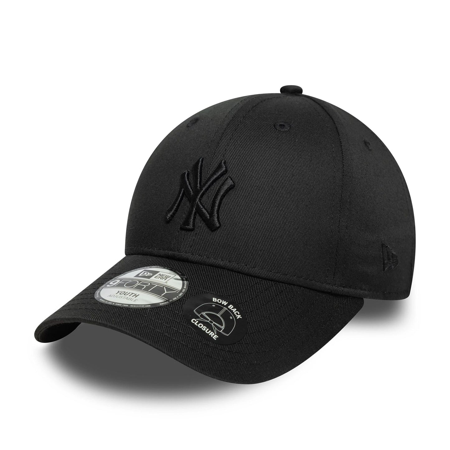 This is a New York Yankees Youth MLB Bow Back Black 9FORTY Adjustable Cap 1