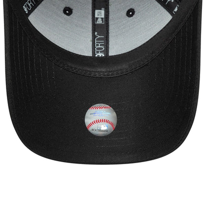 This is a New York Yankees Youth MLB Bow Back Black 9FORTY Adjustable Cap 5