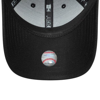 This is a New York Yankees Youth MLB Bow Back Black 9FORTY Adjustable Cap 5