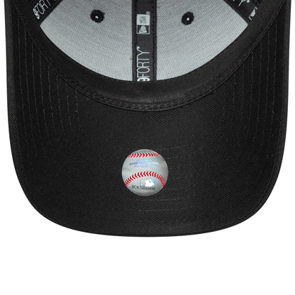 This is a New York Yankees Youth MLB Bow Back Black 9FORTY Adjustable Cap 5