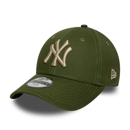 This is a New York Yankees Youth MLB League Essential Dark Green 9FORTY Adjustable Cap 1