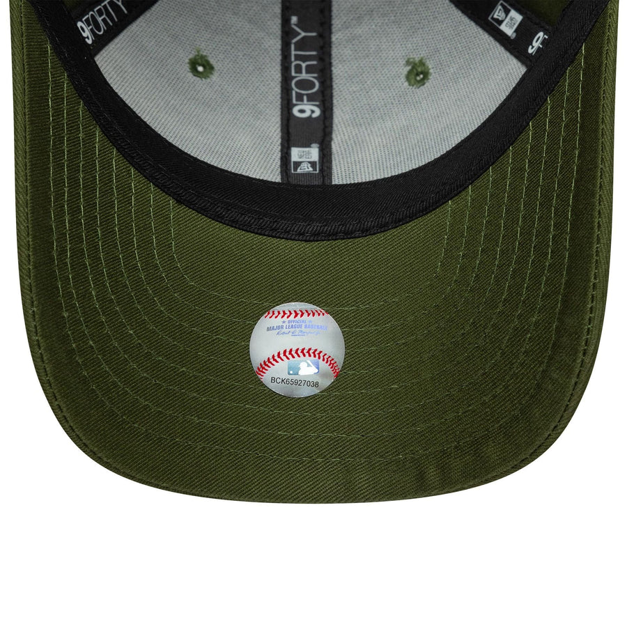 This is a New York Yankees Youth MLB League Essential Dark Green 9FORTY Adjustable Cap 5