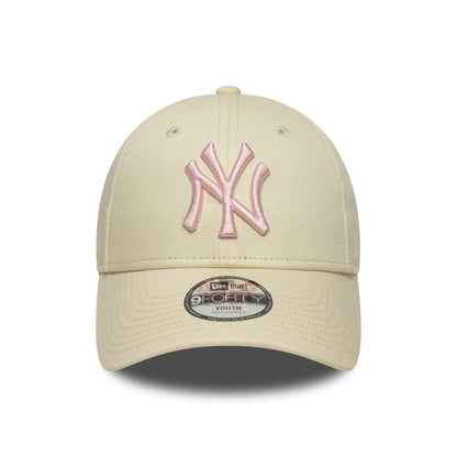 This is a New York Yankees Youth MLB League Essential Cream 9FORTY Adjustable Cap 2