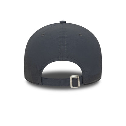 This is a Chicago Bulls NBA Recycled Mini Dark Grey 9FORTY Adjustable Cap 4