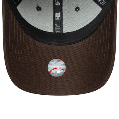 This is a New York Yankees Womens MLB League Essential Dark Brown 9FORTY Adjustable Cap 5