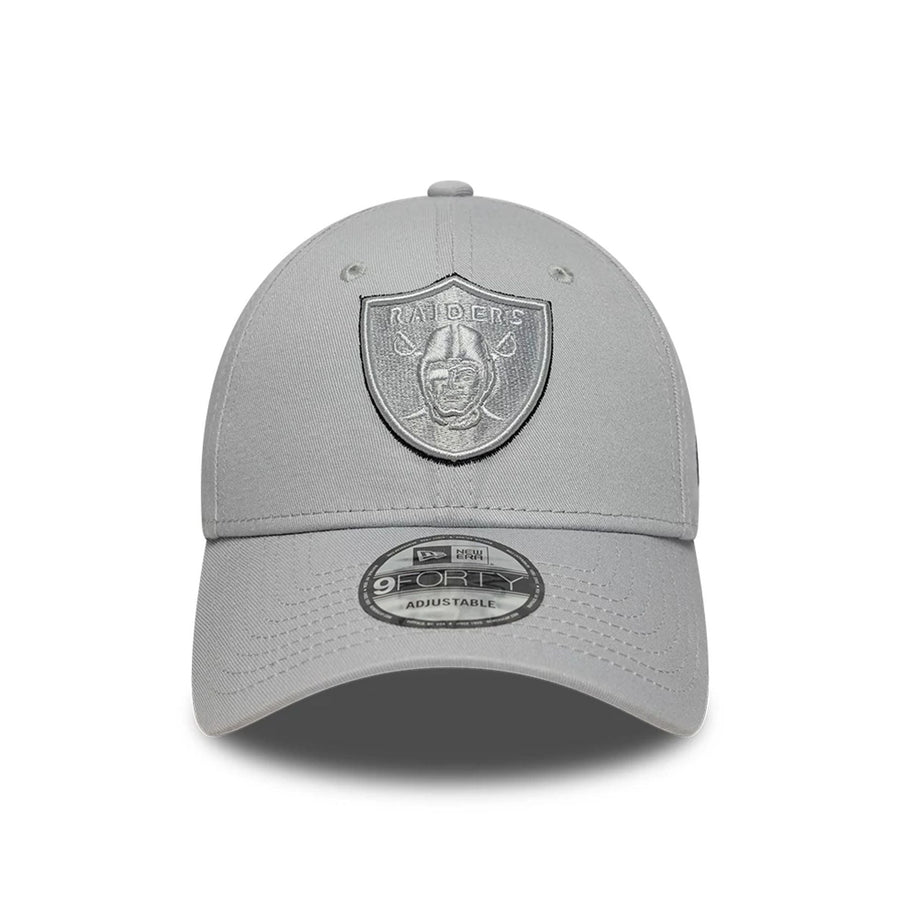 This is a Las Vegas Raiders NFL Team Outline Grey 9FORTY Adjustable Cap 2