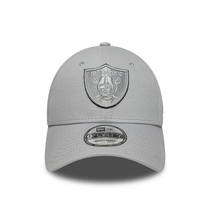 This is a Las Vegas Raiders NFL Team Outline Grey 9FORTY Adjustable Cap 2
