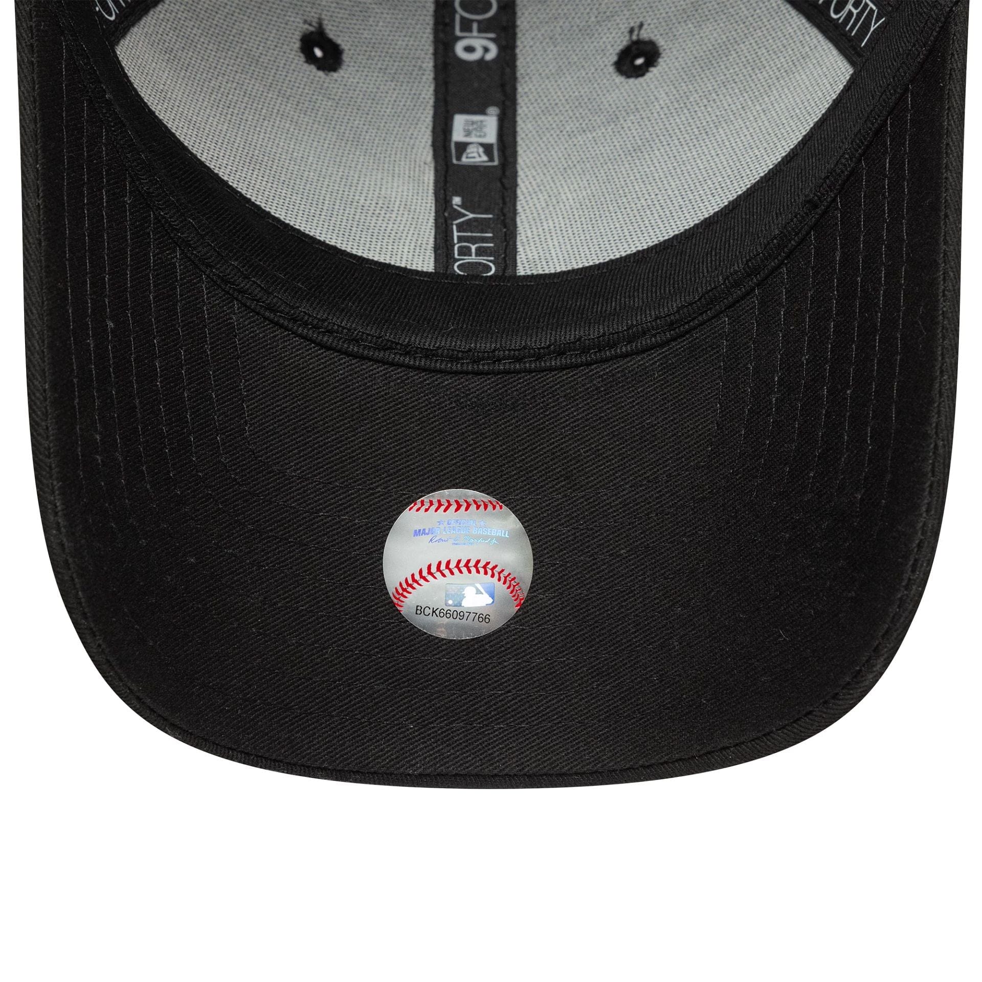 This is a New York Yankees MLB Team Outline Black 9FORTY Adjustable Cap 5