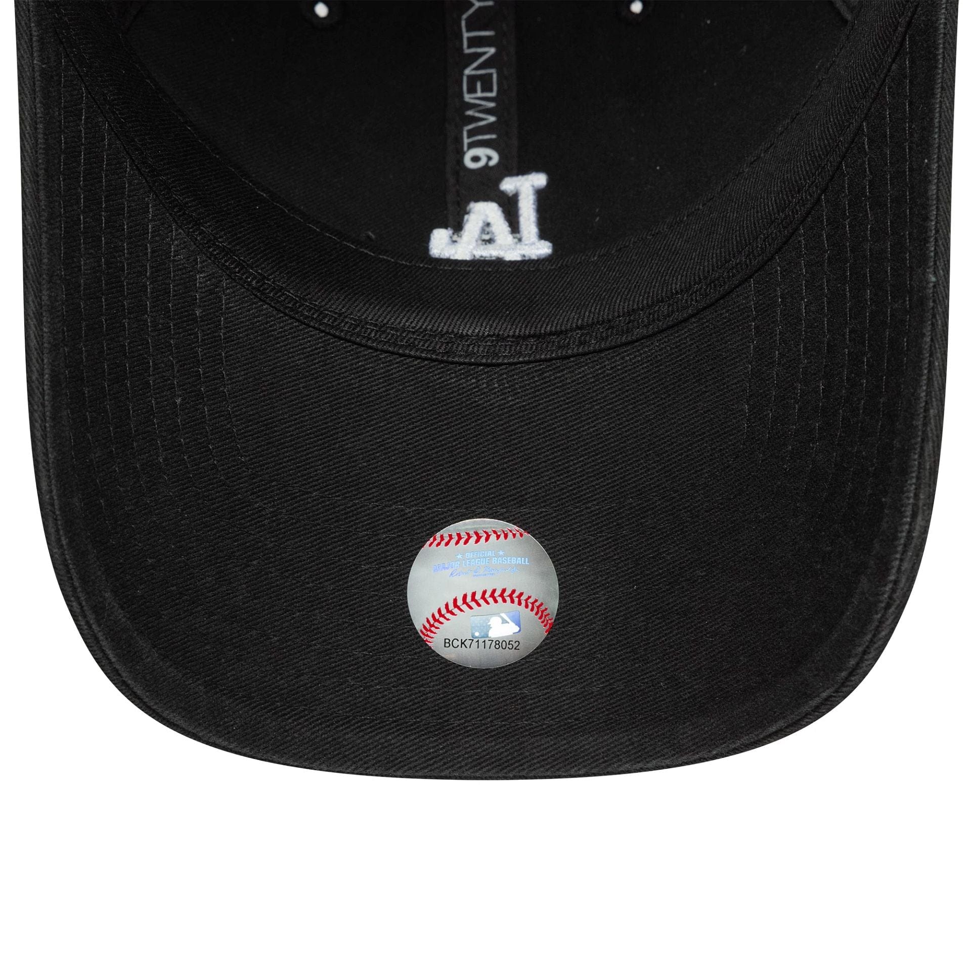 This is a LA Dodgers MLB Washed Mini Logo Black 9TWENTY Adjustable Cap 5
