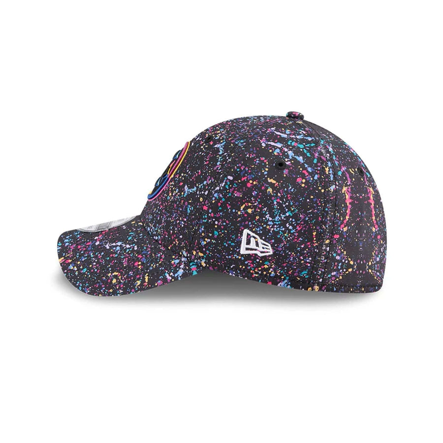 This is a Pittsburgh Steelers NFL Crucial Catch 2025 Black 39THIRTY Stretch Fit Cap 5